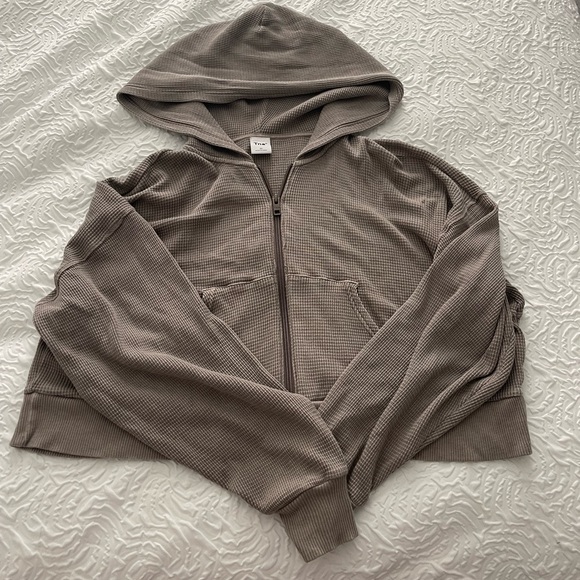 Aritzia tna waffle boxy hoodie - Picture 3 of 5